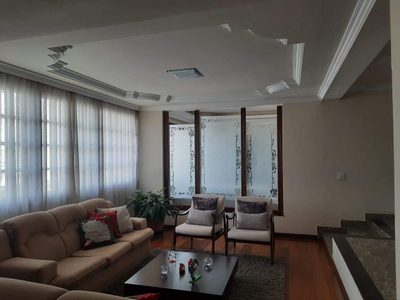 Casa, 3 quartos, 348 m² - Foto 1