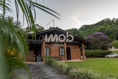 Chácara, 3 quartos, 159 m² - Foto 1