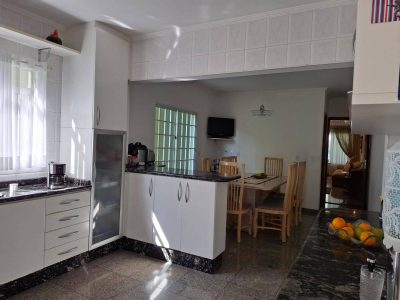 Casa, 3 quartos, 216 m² - Foto 4
