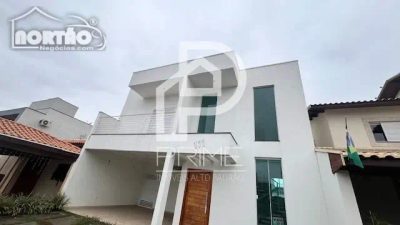 Casa, 4 quartos, 215 m² - Foto 1