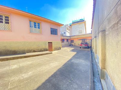 Casa, 3 quartos, 431 m² - Foto 1