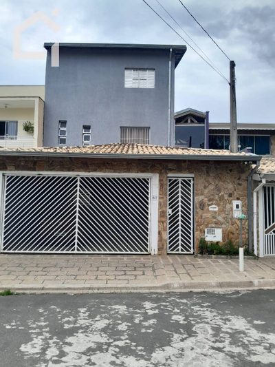 Casa, 3 quartos, 189 m² - Foto 1