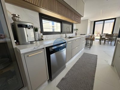 Sobrado, 3 quartos, 490 m² - Foto 2