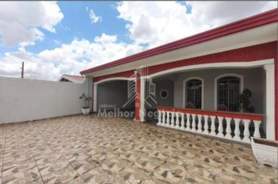 Casa, 3 quartos, 231 m² - Foto 1