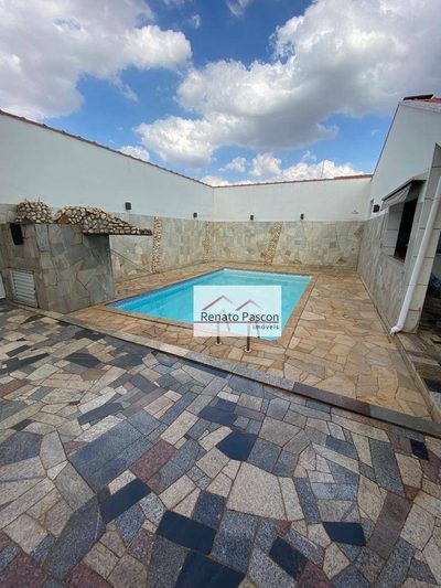 Casa, 3 quartos, 274 m² - Foto 1