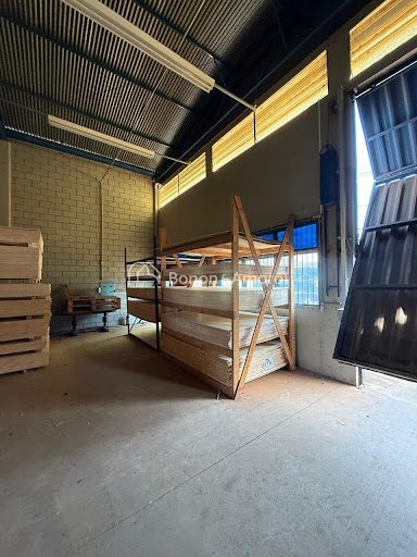 Depósito-Galpão, 272 m² - Foto 2