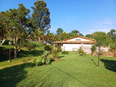 Sítio, 4 quartos, 2 hectares - Foto 1