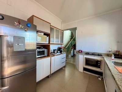 Casa, 4 quartos, 249 m² - Foto 4