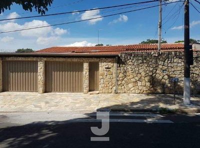 Casa, 4 quartos, 191 m² - Foto 1