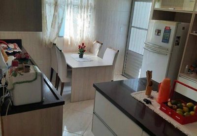 Casa, 5 quartos, 179 m² - Foto 3