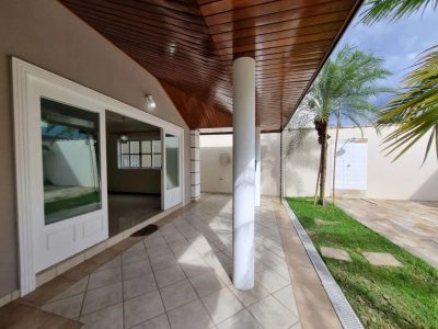 Casa, 4 quartos, 237 m² - Foto 1