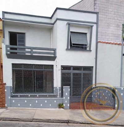 Casa, 3 quartos, 248 m² - Foto 1