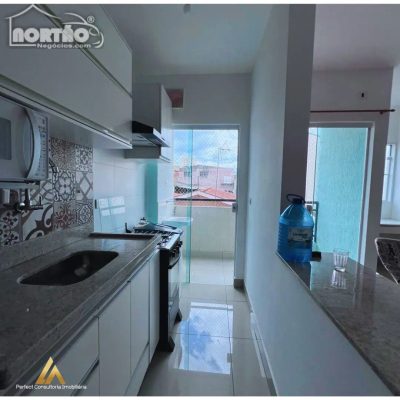 Casa, 2 quartos, 40 m² - Foto 1