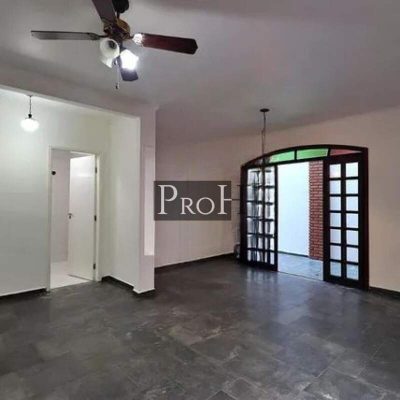 Casa, 3 quartos, 240 m² - Foto 1