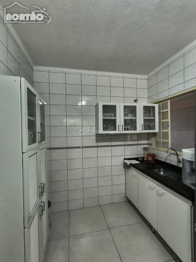 Casa, 5 quartos, 170 m² - Foto 4