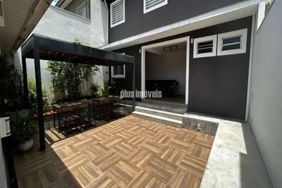 Casa, 3 quartos, 220 m² - Foto 1
