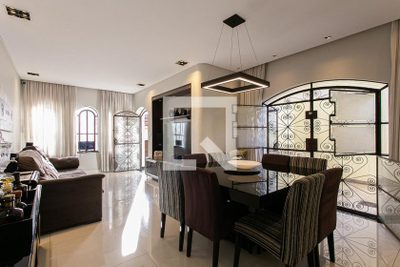 Casa, 4 quartos, 250 m² - Foto 1