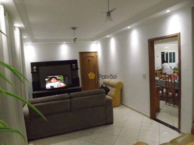 Casa, 4 quartos, 318 m² - Foto 1