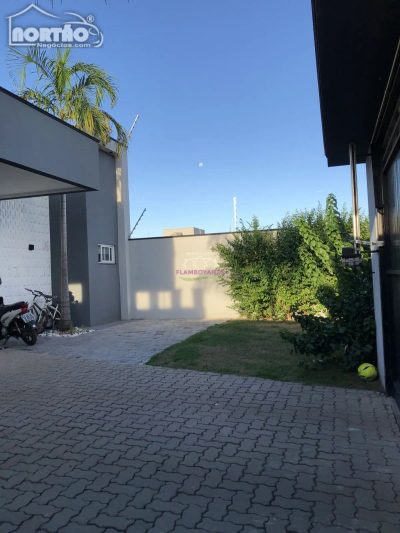 Casa, 5 quartos, 205 m² - Foto 2