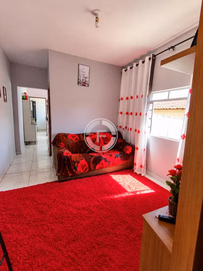 Casa, 3 quartos, 250 m² - Foto 1