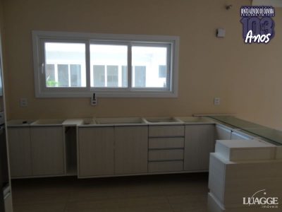 Casa, 3 quartos, 305 m² - Foto 1