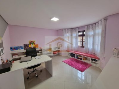 Casa, 3 quartos, 289 m² - Foto 3