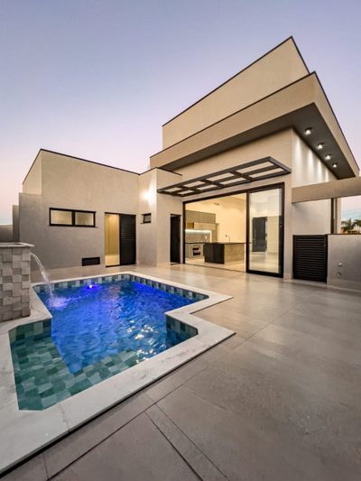 Casa, 3 quartos, 279 m² - Foto 1
