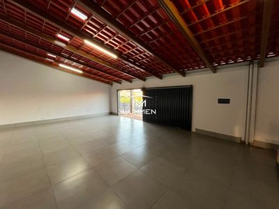 Casa, 3 quartos, 230 m² - Foto 1