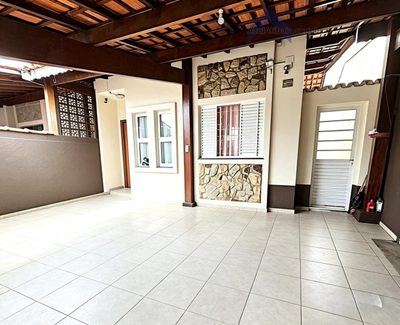 Casa, 3 quartos, 70 m² - Foto 1