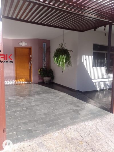 Casa, 3 quartos, 197 m² - Foto 1