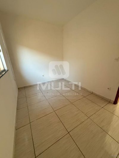 Casa, 4 quartos, 197 m² - Foto 2