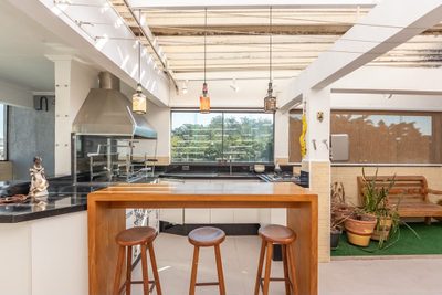 Casa, 2 quartos, 208 m² - Foto 1