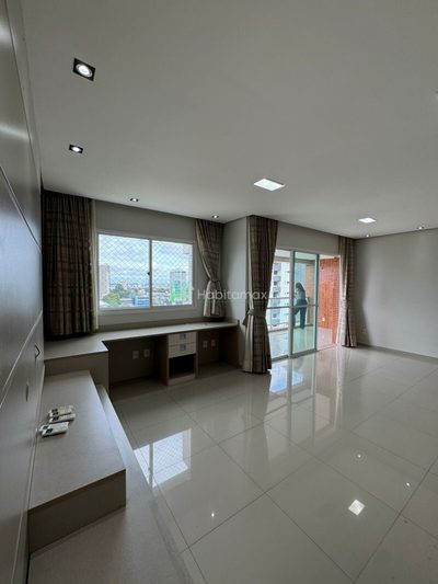 Apartamento, 3 quartos, 140 m² - Foto 1