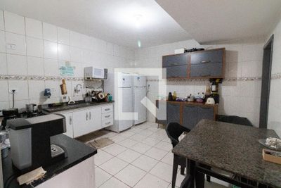 Casa, 3 quartos, 230 m² - Foto 1