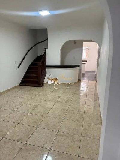 Sobrado, 4 quartos, 182 m² - Foto 1