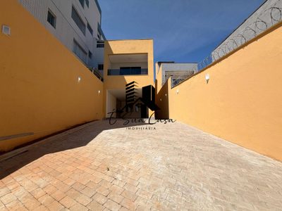 Casa, 3 quartos, 180 m² - Foto 1