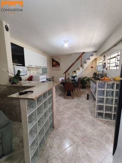 Casa, 2 quartos, 218 m² - Foto 4