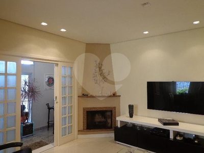 Casa, 3 quartos, 210 m² - Foto 2
