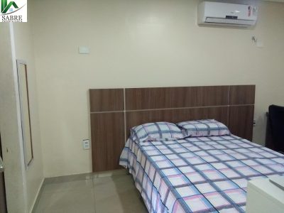 Casa, 4 quartos, 241 m² - Foto 2