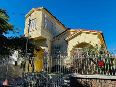 Casa, 3 quartos, 220 m² - Foto 1