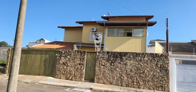 Sobrado, 2 quartos, 450 m² - Foto 1