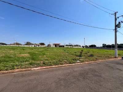 Loteamento e Condomínio, 203 m² - Foto 1
