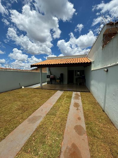 Casa, 3 quartos, 96 m² - Foto 1