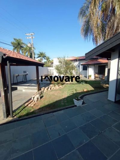 Casa, 3 quartos, 280 m² - Foto 1