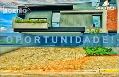 Casa, 5 quartos, 154 m² - Foto 1