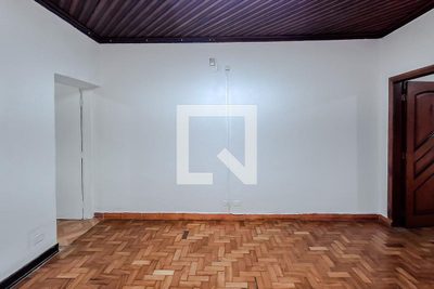 Casa, 2 quartos, 200 m² - Foto 2