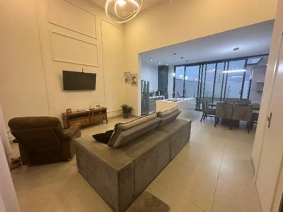 Casa, 4 quartos, 154 m² - Foto 1