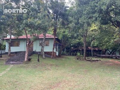 Casa, 3 quartos, 225 m² - Foto 1