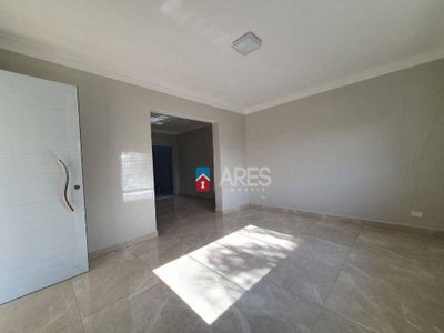 Casa, 4 quartos, 270 m² - Foto 3