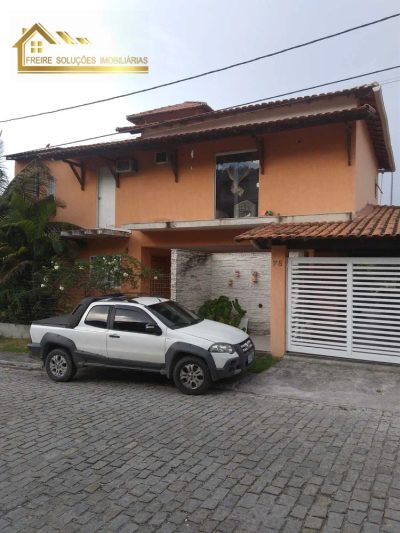 Casa, 4 quartos, 329 m² - Foto 1